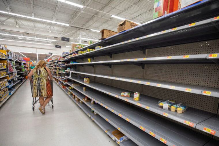 Supermercados bajo mÃ­nimos en Merrit Island (Florida), ante la llegada del huracÃ¡n
