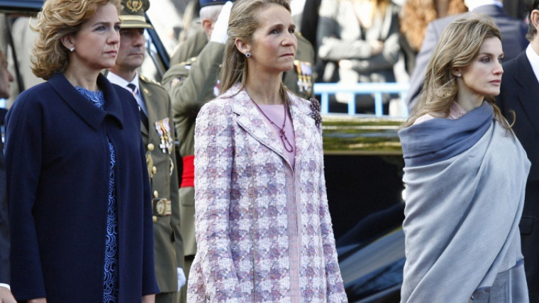 Apenes hi ha contacte entre la reina LetÃ­cia i les seves cunyades