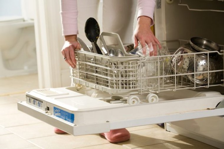 Los expertos recomiendan no meter los cubiertos de plÃ¡stico en el lavavajillas