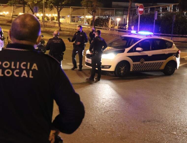 La Policia Local i Nacional detenen a quatre persones esta matinada a Alacant| Policia Nacional