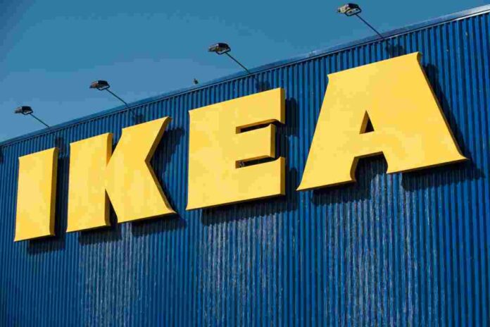 Cartell d'un centre d'Ikea