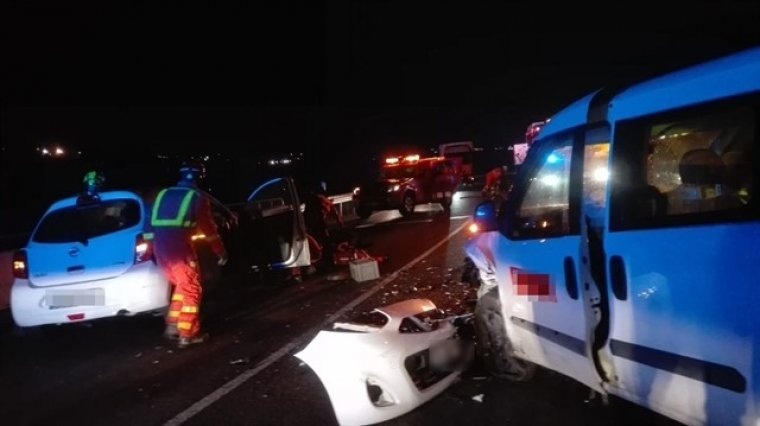 Dos ferits després de xocar un cotxe i una furgoneta a Rotglà i Corberà
