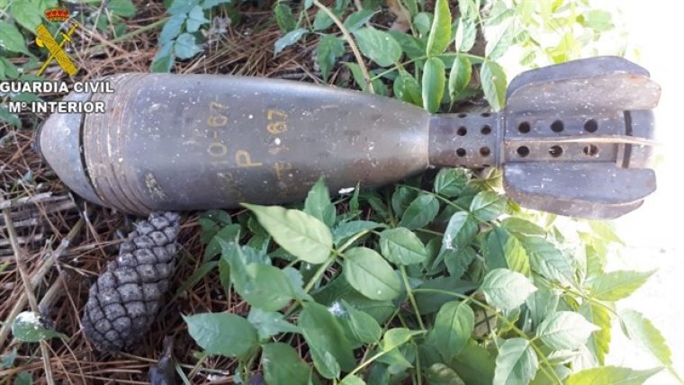 Desactiven una granada de la Guerra Civil trobada en el jardí d'una casa de Sant Vicent del Raspeig