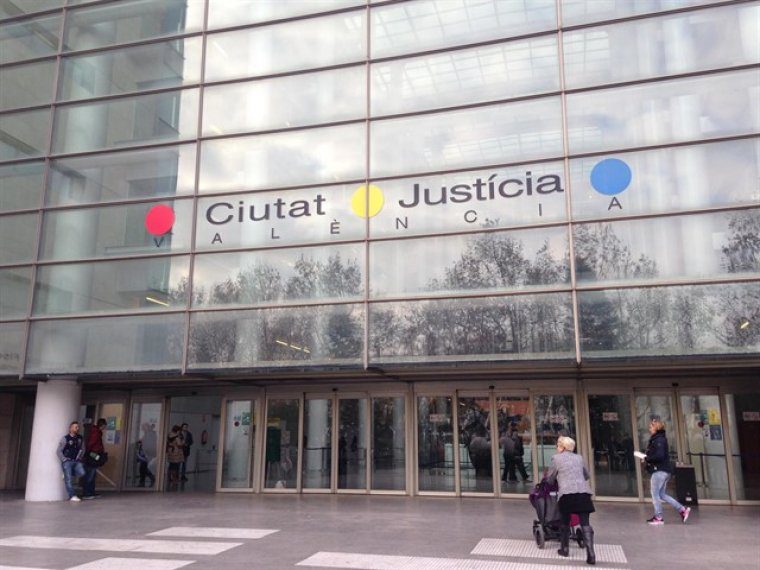 Condemnat a 29 anys per agredir sexualment a dos xiquetes de 6 i 9 anys