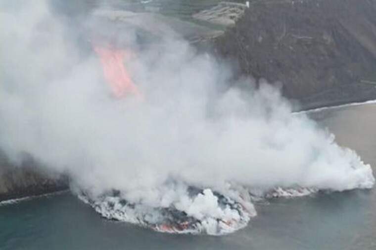 La bugada de lava del volcà de la Palma arriba de nou a la mar