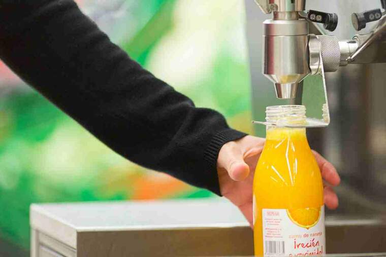 El suc espremut de taronja tornarà en els pròxims mesos a totes les botigues