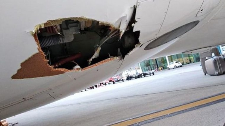 Imatge del forat a l'avió