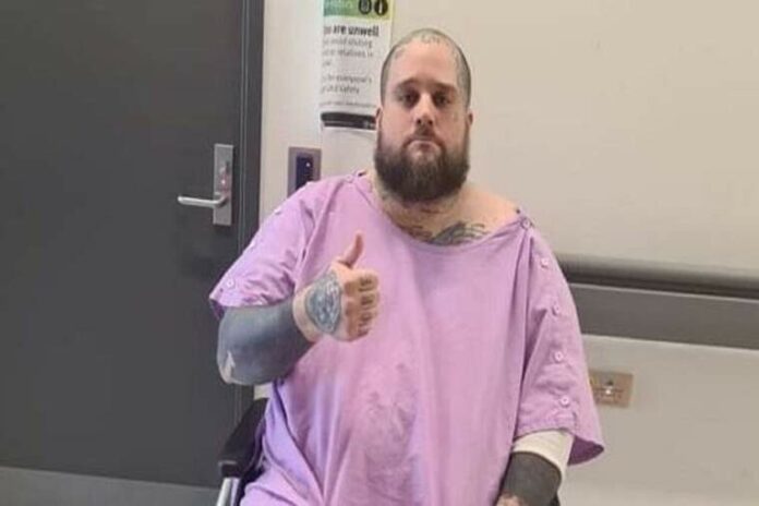 Un 'streamer', greu després de realitzar un directe de 24 hores en Twitch