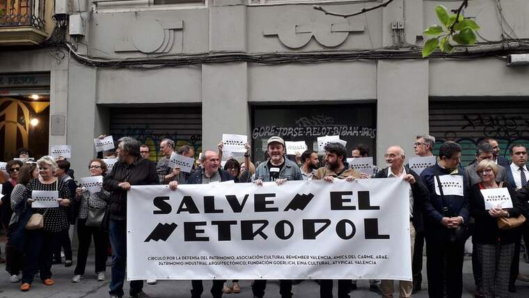 Manifestació 'Salvem el Metròpol'