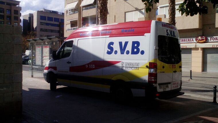 Imagen de una ambulancia del servicio vital básico de la Generalitat Valenciana