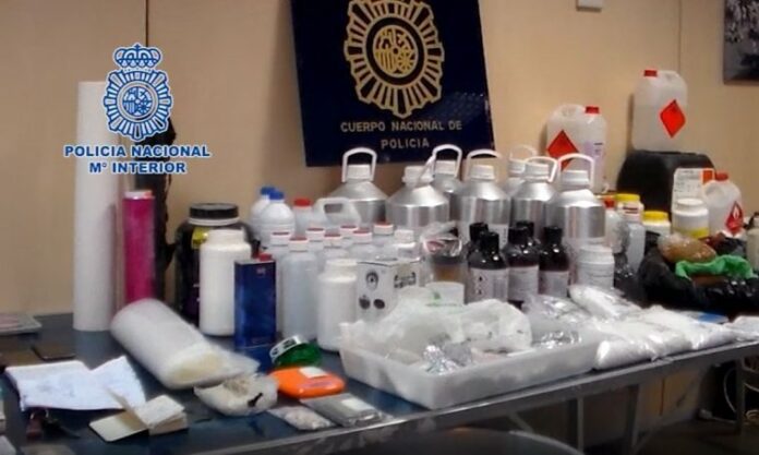 Part del material confiscat