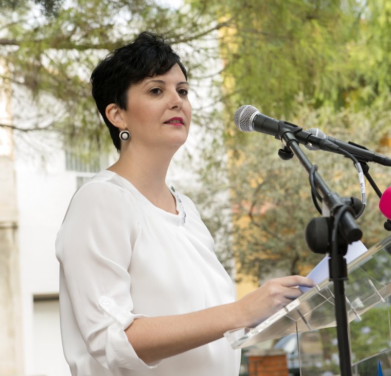 Dol a Almussafes per la defunció de la regidora tinent d'alcalde, Teresa Iborra Monserrat