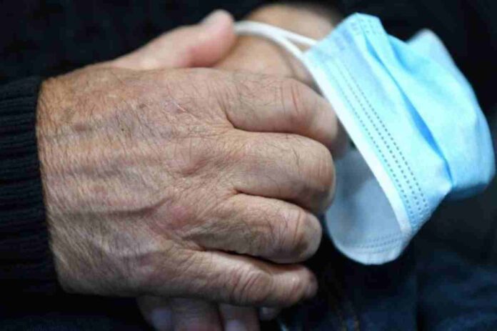 Les vacunacions i l'ús de mascaretes no acabaran aquest 2021, segons un expert