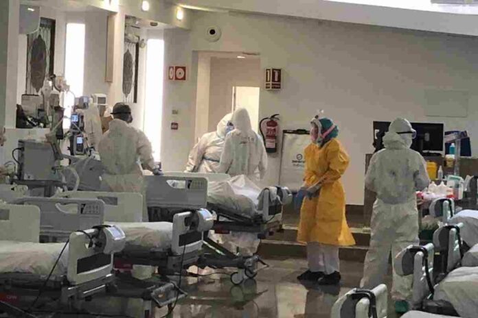 Els contagis reportats el cap de setmana baixen notablement, però Espanya suma 909 morts