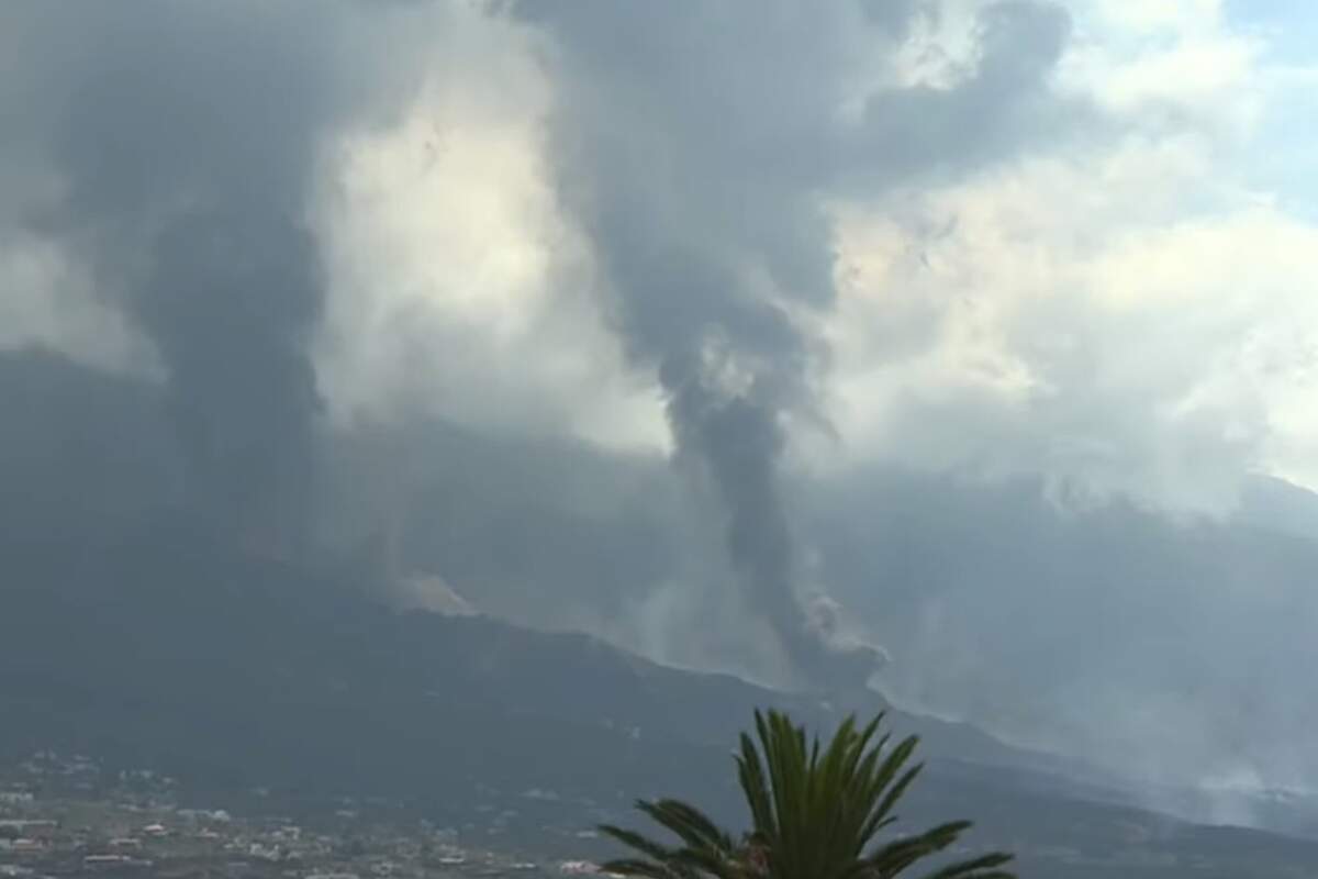 S'obri una nova boca eruptiva en el volcà de La Palma