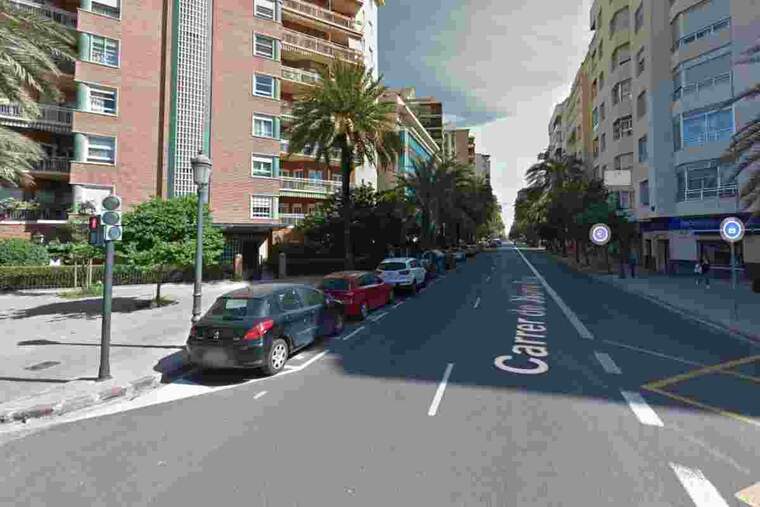 L'home ha mort enmig del carrer, de repent