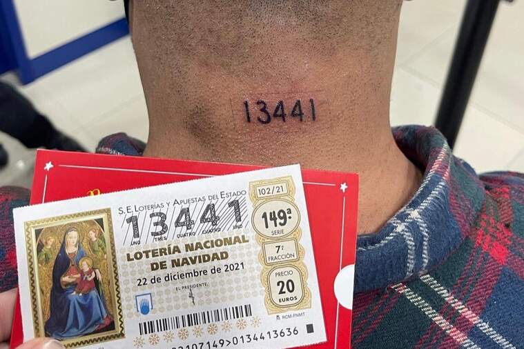 L'administració de loteria d'Alaquàs tatua a més de 60 clients el número de la Grossa