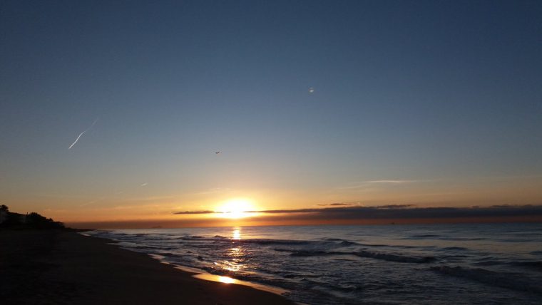 Sortida de sol amb un dia radiant