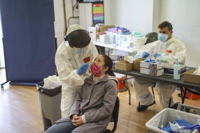 Cribratge massiu al barri de Bonavista a Tarragona Cribratge massiu al barri de Bonavista a Tarragona