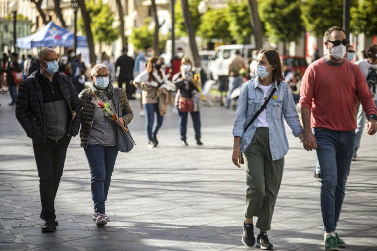 Sant Jordi 2021: Tarragona celebra la Diada amb distància i mascareta