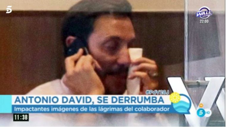Antonio David Flores rompe a llorar en una cafeterÃ­a
