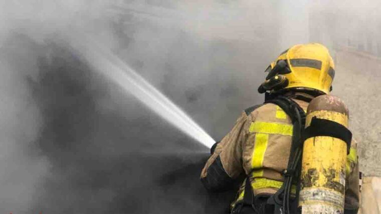 Un incendi ha cremat completament el garatge d'una casa a Rubí
