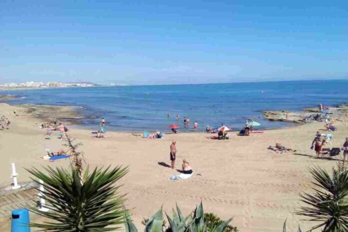 L'home s'ha amagat en una cova de les fortes ones L'home s'ha amagat en una cova de les fortes ones