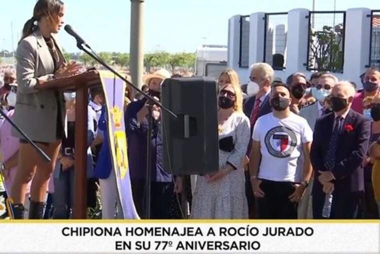 Homenatge a Rocío Jurado en Chipiona pel que seria el seu 77 aniversari