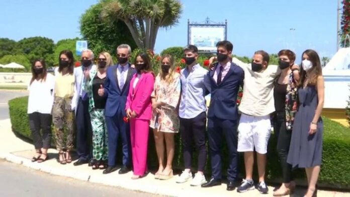 Els Mohedano han celebrat una missa en memòria de "La més gran"