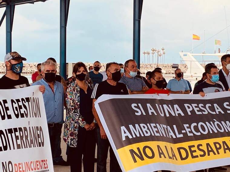 Borriana se suma a la protesta del sector pesquer pel Pla de Demersals de la Unió Europea