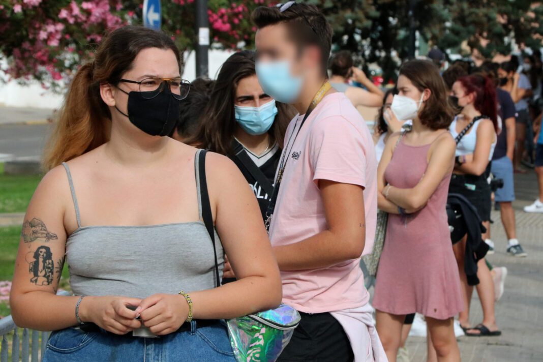 Craywinckel es mostra partidària d'allargar el toc de queda