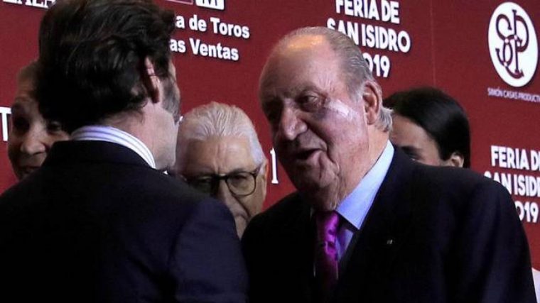 El rei Joan Carles amb un ull morat