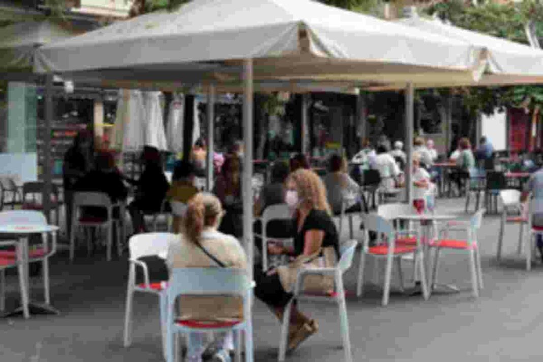 El Govern tancarà bars i restaurants durant 15 dies per contenir la covid-19