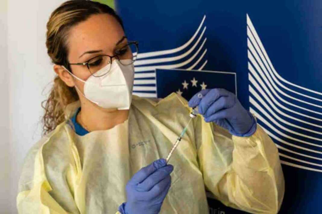 La Unió Europea alenteix el ritme de vacunació malgrat la creixent propagació de la variant Delta