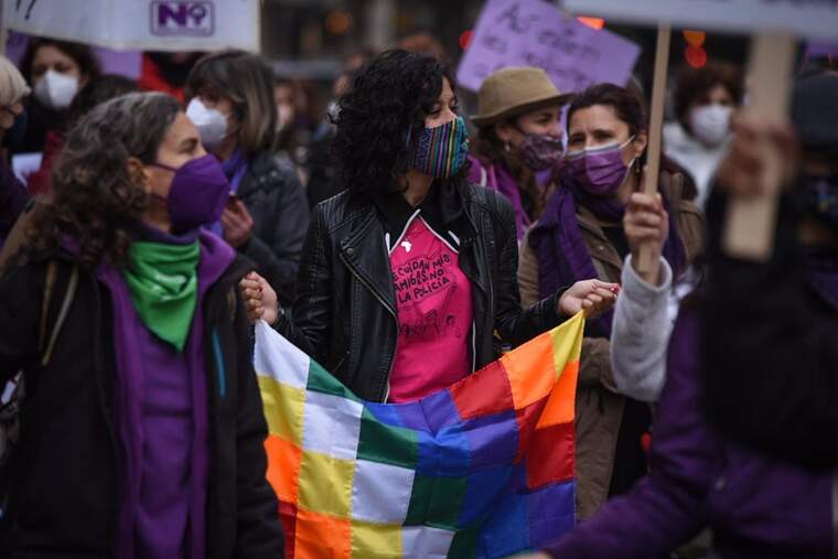 Feministes rebutgen l'Ordenança de Convivència Cívica d'Alacant perquè 