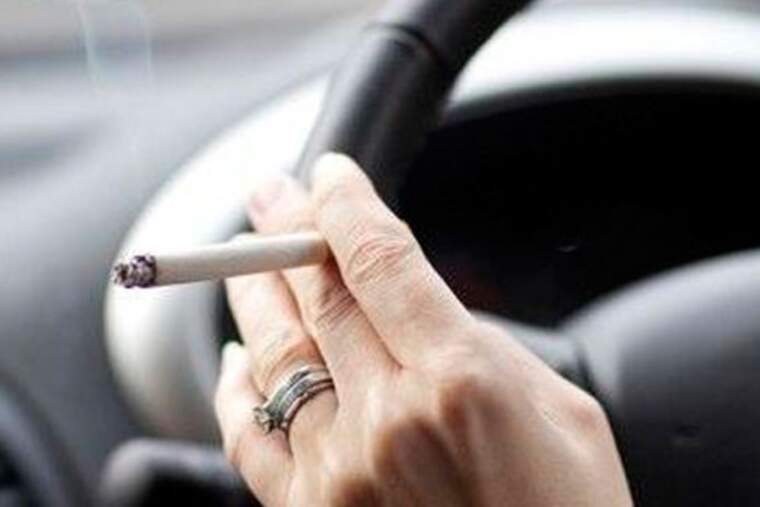 Prohibir fumar en el cotxe i altres mesures de Sanitat per a controlar el tabaquisme