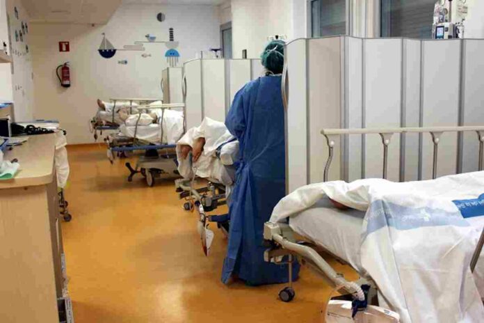 La situació als hospitals catalans comença a empitjorar aquest mes d'octubre La situació als hospitals catalans comença a empitjorar aquest mes d'octubre