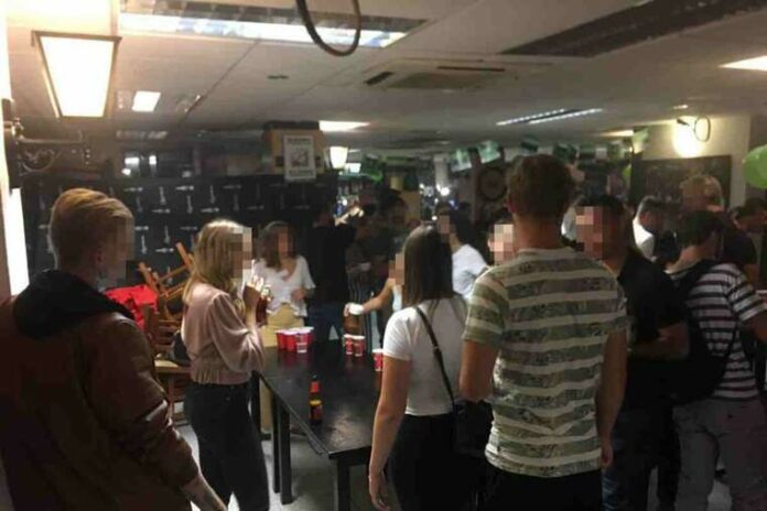 Hi havia unes 135 persones Hi havia unes 135 persones