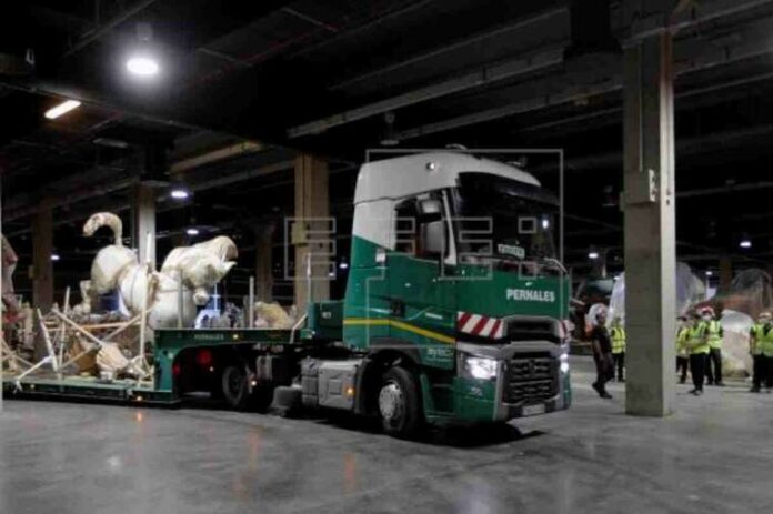 Monuments fallers traslladats a la Fira de València Monuments fallers traslladats a la Fira de València