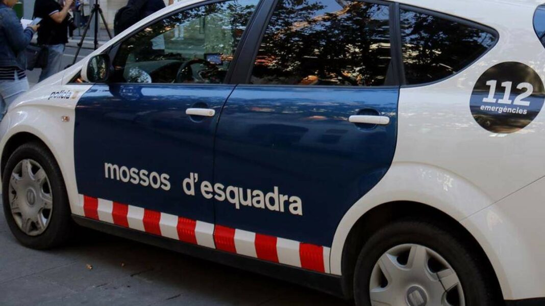Els Mossos d'Esquadra han accedit aquest dimarts a l'Ajuntament de Sant Cugat del Vallès.