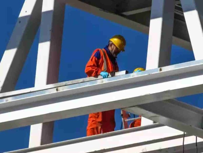 L'operari ha patit un accident L'operari ha patit un accident