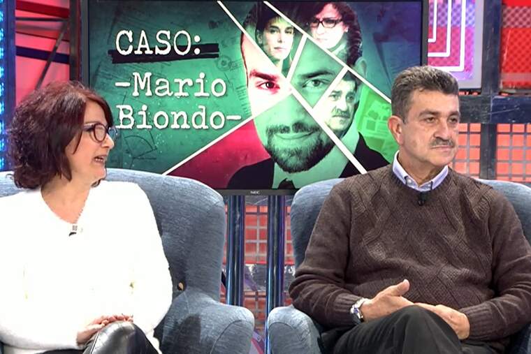 Els pares de Mario Biondo afirmen que Raquel Sánchez Silva oculta alguna cosa