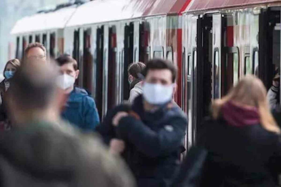 Una investigación publicada en The Royal Society advierte que el uso de las mascarillas es más efectivo que el confinamiento
