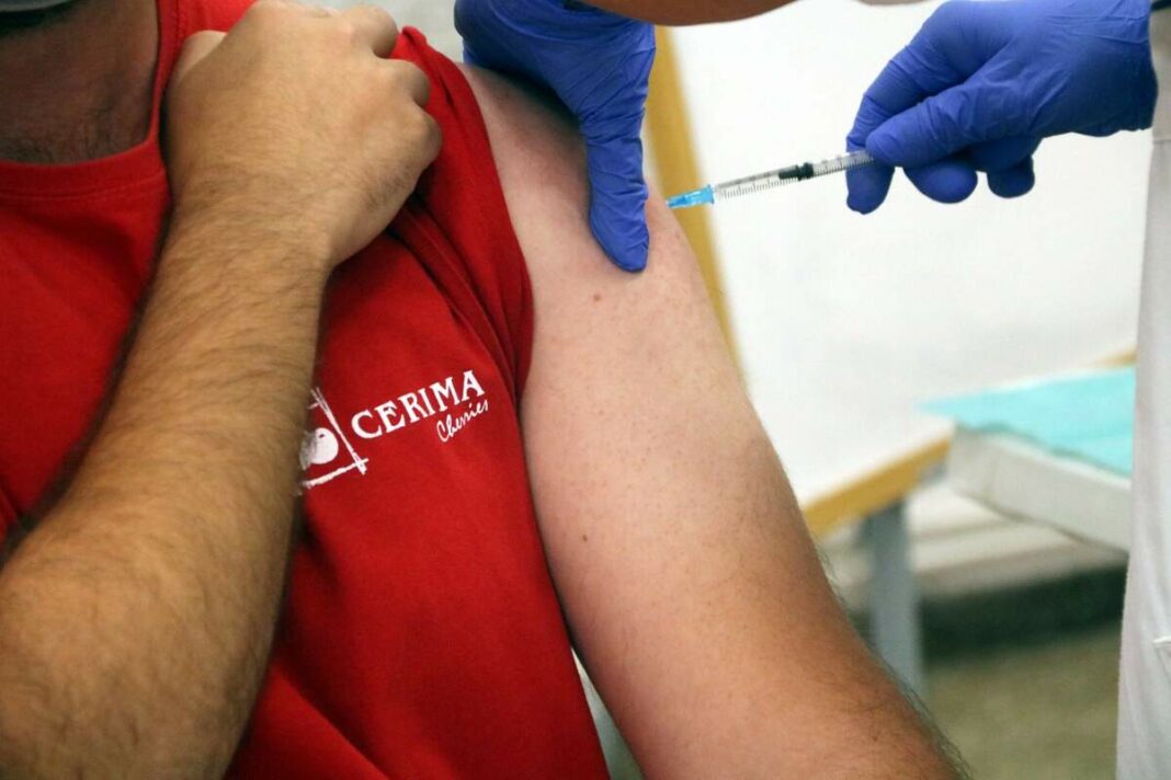 A partir de dimarts, el procés de vacunació a Amposta es desenvoluparà a l'Auditori Municipal.