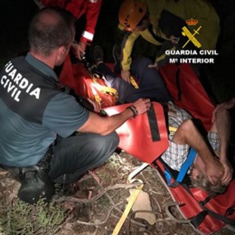 La Guàrdia Civil rescata els tres senderistes a El Toro