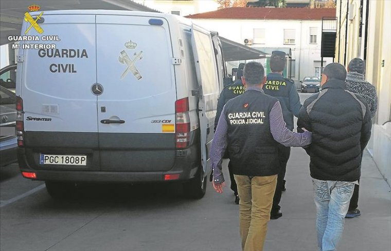 Tres persones han sigut detingudes pels robatoris en Almassora en cinc dies