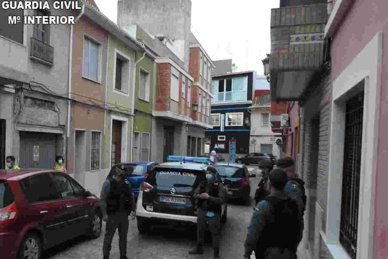 Desmantellen una organització criminal que es dedicava al tràfic de drogues en Sueca