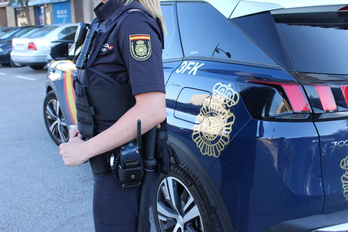 La Policia Nacional deté a un home que va estafar bitllets per un valor de 1.500 euros a diversos venedors de l'ONCE