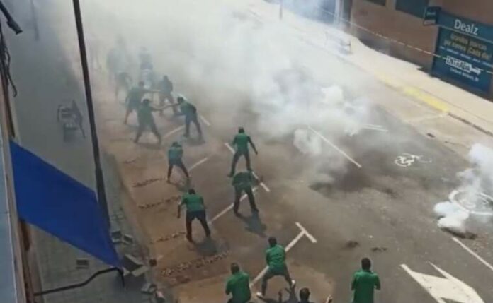 La mascletà manual de la Falla Pare Santonja de Mislata ha sigut accidentada