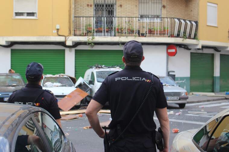 Agents de la policia nacional de València